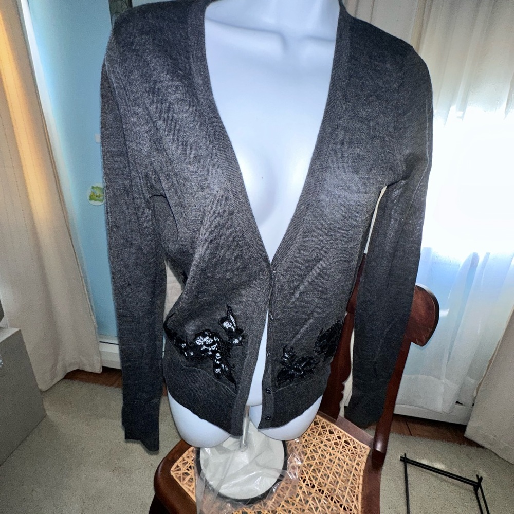 Grey cardigan with appliqué details